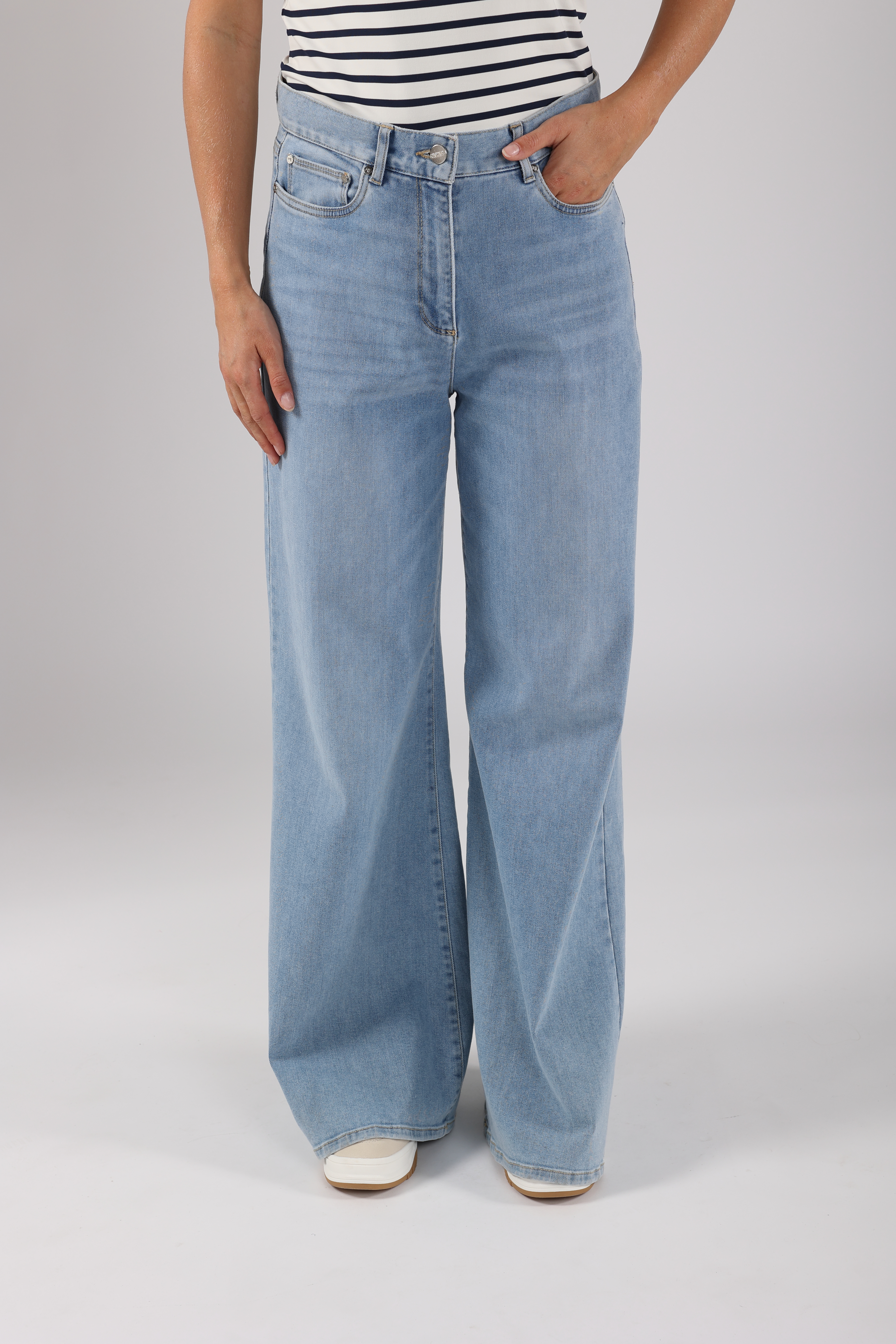 NUKUS Jeans Ruby Pants Bleached Denim