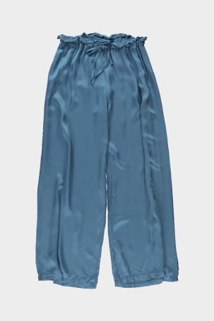 images/productimages/small/wijde-broek-zijdelook-silk-pants-jeans-blauw-lot-boutique-roterdam-webshop-kleding-online-zomerse-broek.jpeg
