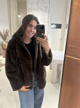 Faux Fur Jas Capuchon Bruin